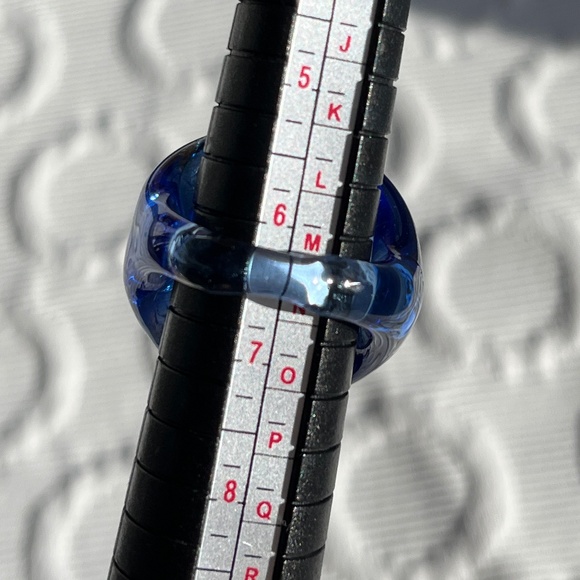 Murano glass ring (6.5) in blue with silver & gold accents. - Picture 10 of 11